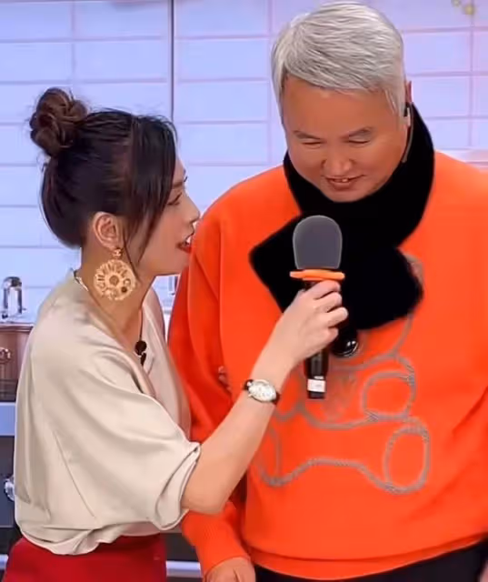 林瑞陽近況曝光，現身拍視頻賣面膜，笑容滿面絲毫風波不受影響