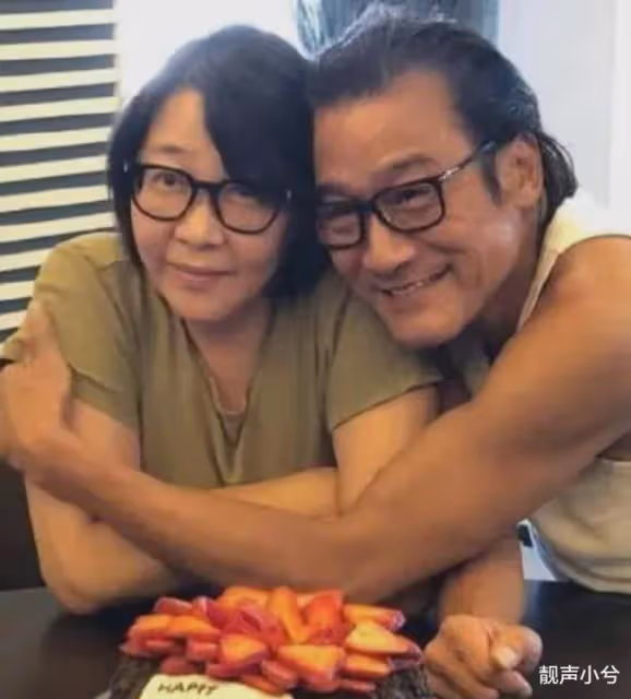 拍完《新龍門客棧》後，梁家輝突然對張曼玉說：我們私底下不要再聯繫了