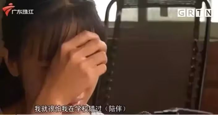 「怕回家她就不在了...」18歲孤女「帶失智嬤上大學」背後孝心感人 「哄睡、餵飯都她來」不怕異樣眼光