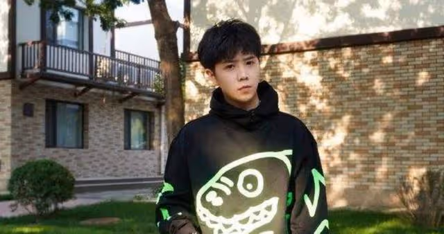 郭聰明:憑一首98k爆火,23歲因病道歉退網,與高火火有何恩怨?