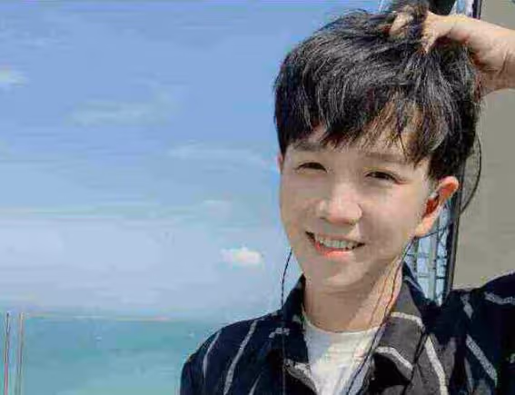 郭聰明:憑一首98k爆火,23歲因病道歉退網,與高火火有何恩怨?