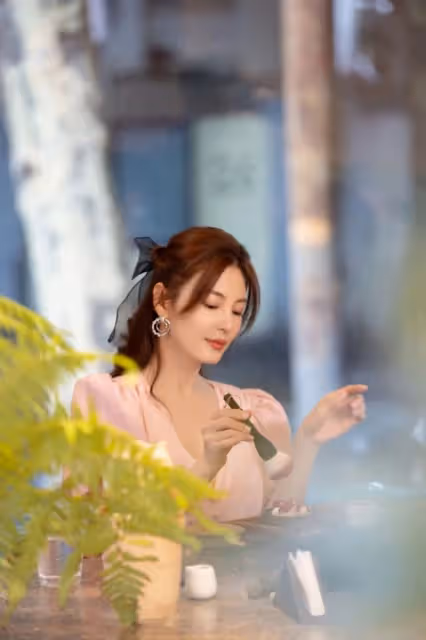 娛記說：by2慫了？楊冪拒絕馮紹峰？高圓圓撲街？吳昕被芒果放棄？張雨綺顏值崩壞？