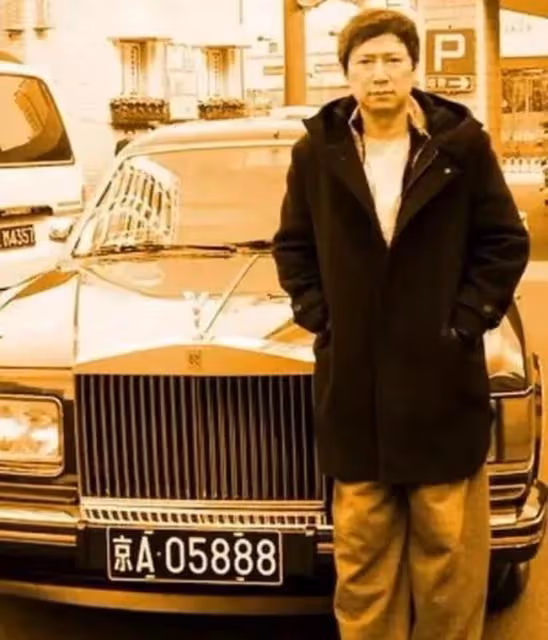 和67歲美國女星生活13年，獲百億遺產的李春平，晚年卻很悽慘！