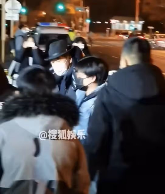 央視春晚彩排第二彈!張國立低調現身,王嘉爾或與張偉麗同台表演