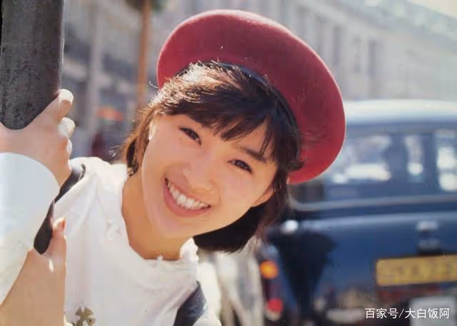 日本天后墮落史:16歲爆紅,38歲淪為逃犯,她到底走錯了哪一步?