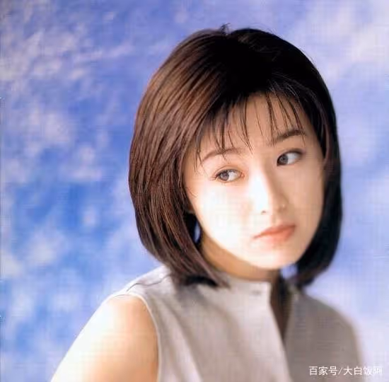 日本天后墮落史:16歲爆紅,38歲淪為逃犯,她到底走錯了哪一步?