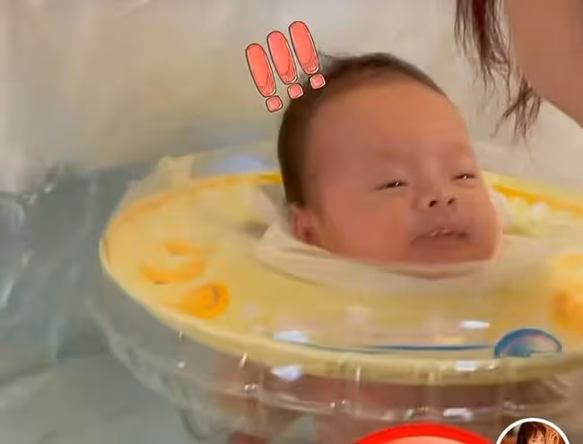 女星孫銥帶兒子游泳引爭議!寶寶未滿月戴脖圈,被指危險影響發育