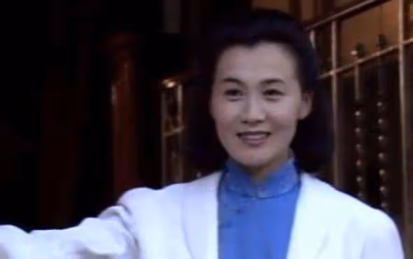 她因癌症去世,留下一個2歲大兒子,成了陳道明終生的痛