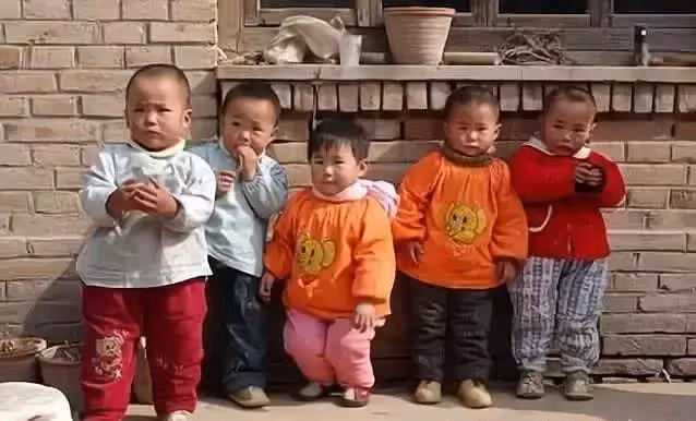 19年前轟動一時的「5胞胎」如今已成年!媽媽淚目:如果能重新選擇,我寧願一個都不要