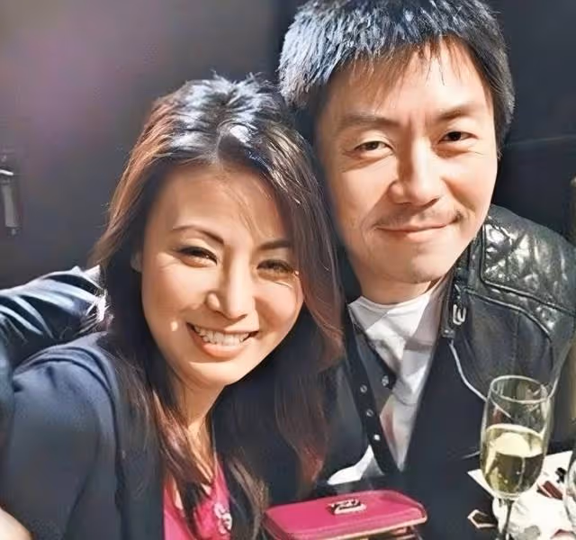 著名港星內地商演撈金,慘遭陌生男子咸豬手,已在廣州買房定居