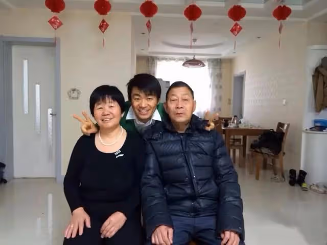 王寶強父親王銀生:老伴去世後,孝順兒子用愛和孝心為我療傷