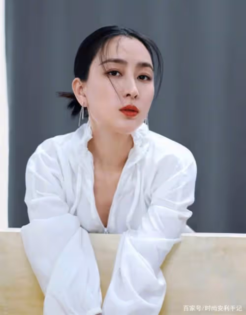 被男生公認為不好看的4種臉型，化妝也很難變美，希望你一個不中