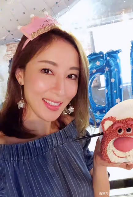 被男生公認為不好看的4種臉型，化妝也很難變美，希望你一個不中