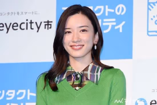 E句話看天下丨周杰倫宣布昆凌懷三胎!