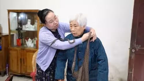 孫女要什麼房子,給你小叔子當婚房吧!兒媳:還是請您們搬出去吧