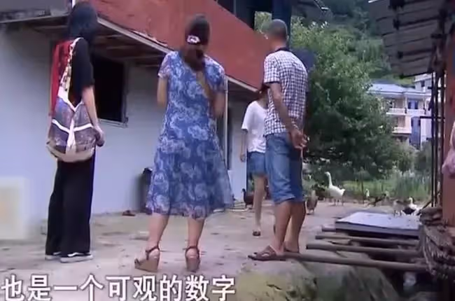 父母把剛出生的女嬰送養,如今女孩繼承巨額家產,卻要強行相認