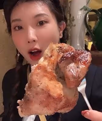 「玲子reiko」:吃生肉不含糊,豪車換著開,她到底是什麼來頭?