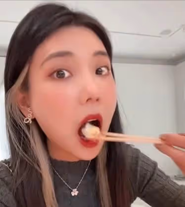 「玲子reiko」:吃生肉不含糊,豪車換著開,她到底是什麼來頭?