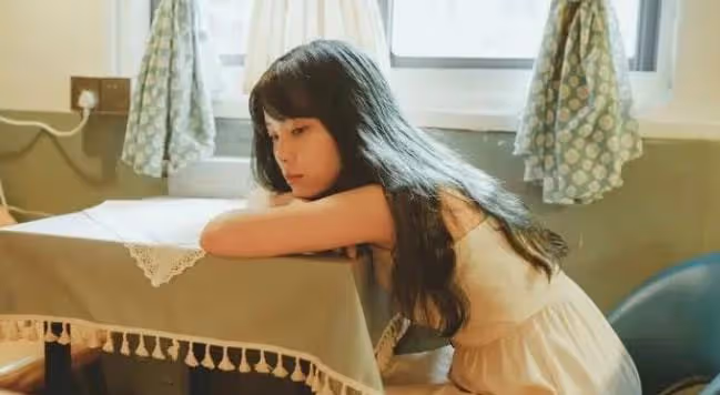 我的婚禮進行一半時,有個女人衝上來搶我老公