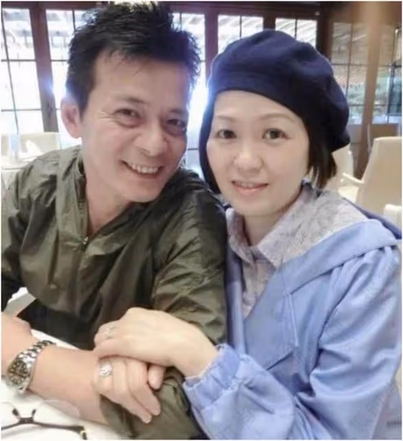 黃日華:妻子在他懷裡去世,發誓終身不婚不娶,一生摯愛亡妻一人
