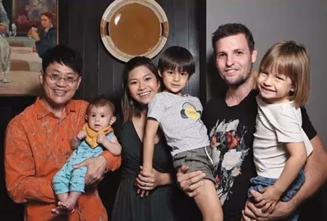 一眾TVB老戲骨參加婚禮!有人轉行賣保險收入高,有人弄孫為樂