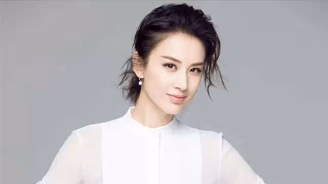 明星的生活有多豪氣?一雙鞋子價值一億元,網友:貧窮限制了想像