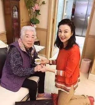 「小婉君」收穫4億分手費,24歲嫁豪門生5子的她,是贏家嗎?