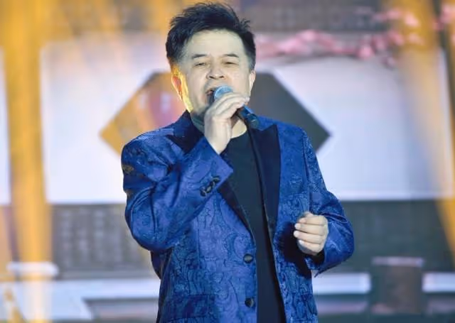 63歲畢福劍近照曝光,被侄子當成「流量密碼」?