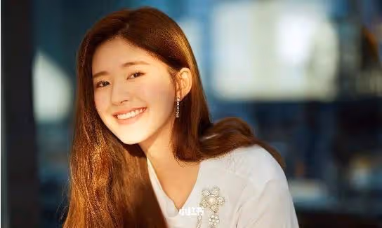 盤點楊洋的緋聞女友:從趙露思到迪麗熱巴,一個比一個有「故事」