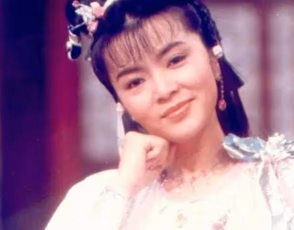 曾讓劉德華深深迷戀,周潤發曾為她自殺,今59歲單身無子嗣