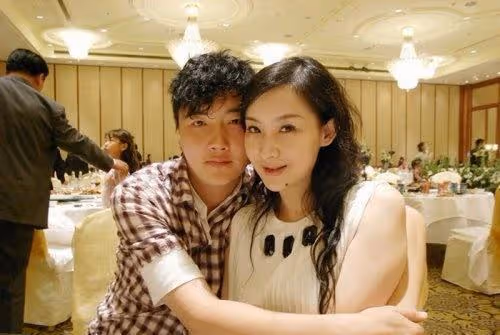剛生子就被拋棄,與孫楠離婚12年後,買紅妹的報復手段讓潘蔚慌了