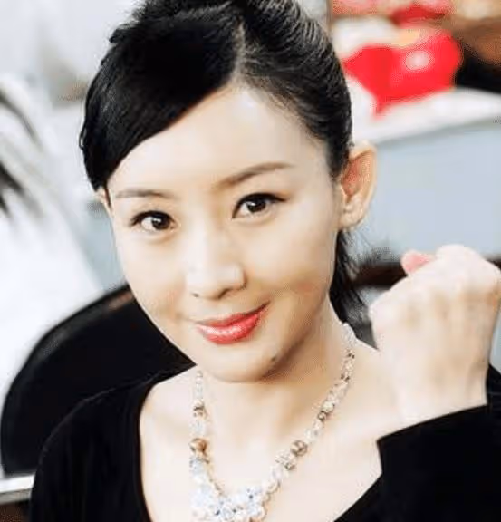 剛生子就被拋棄,與孫楠離婚12年後,買紅妹的報復手段讓潘蔚慌了