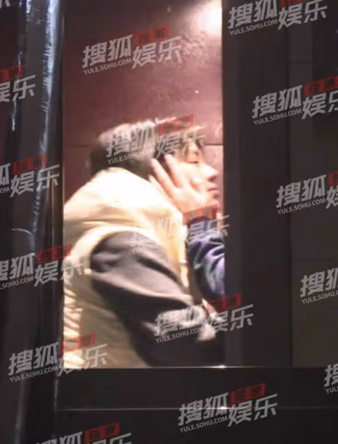 馬思純與男友深夜熱吻!身材發福素顏認不出,被捧臉親後同回愛巢