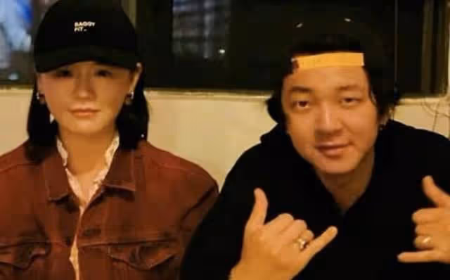 馬思純與男友深夜熱吻!身材發福素顏認不出,被捧臉親後同回愛巢