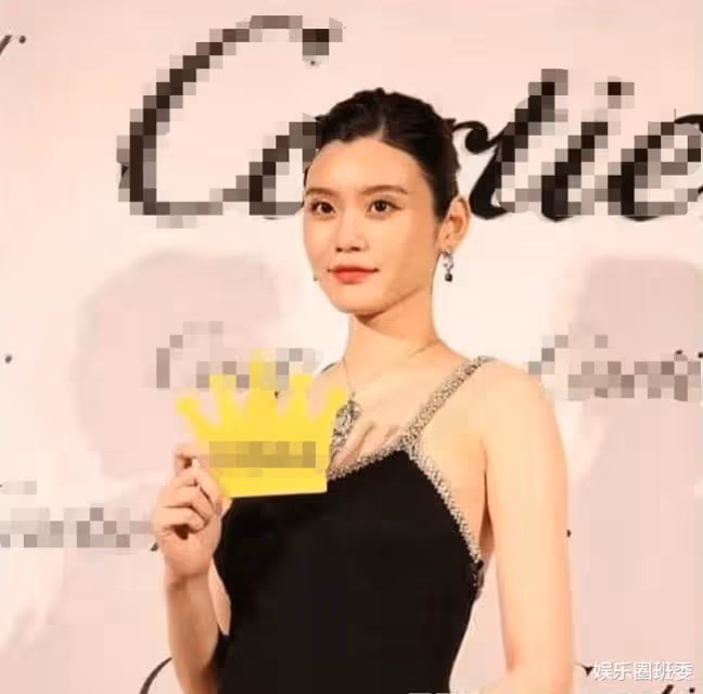 奚夢瑤曬產後健身照,身材恢復纖細如少女,扎倆小辮素顏超美