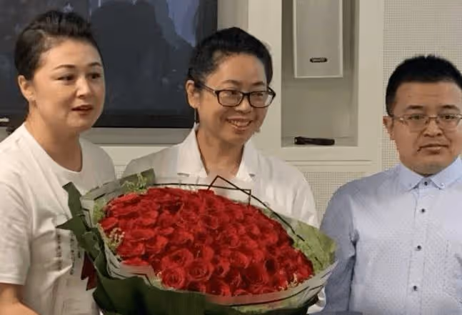 於月仙的弟弟聽說姐姐噩耗，悲痛失聲！姐姐曾經挽救了他的人生