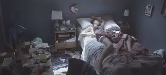 我發現了男友的秘密,他和繼母給我下藥,在我臥室玩得瘋狂