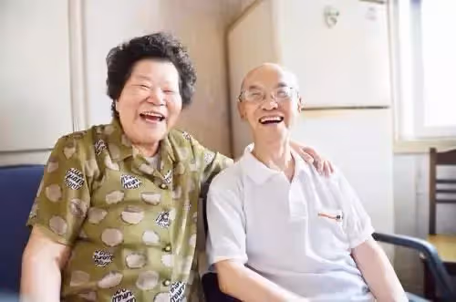 爺爺奶奶想把我父母遺產贈送給堂兄弟,說我是女孩!