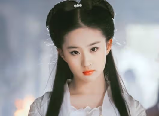 娛樂圈裡最安靜的女星,獲得獎項無數,網友稱只有她能擔得起「神仙姐姐」的稱號