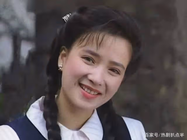 影視中的6位民國麻花辮美人:何晴清新,趙雅芝端莊,蔣勤勤水靈