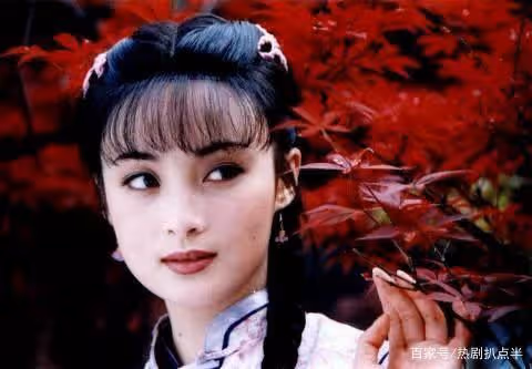 影視中的6位民國麻花辮美人：何晴清新，趙雅芝端莊，蔣勤勤水靈