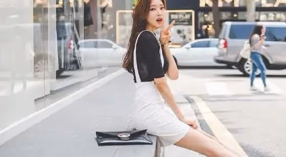 我33歲,和他在一起13年,花光積蓄後他找了個高級騷女孩刺激我
