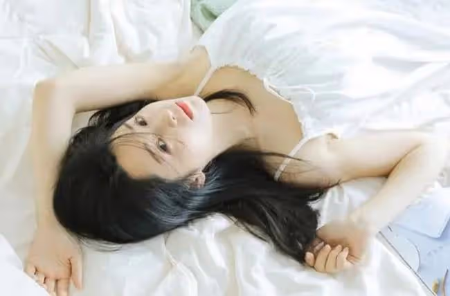 他把我橫抱起來,在唇上落下一吻:「行不行,你一會兒就知道了」