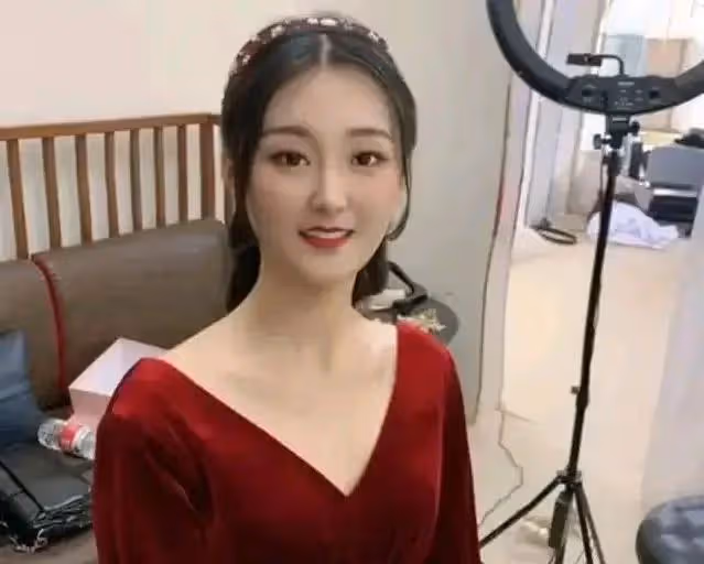 對於一個只會跳舞的女孩陳亞男來說,這麼大的風浪確實委屈她了