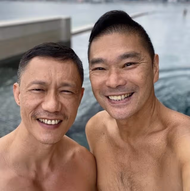 香港著名男主持與丈夫頻繁秀恩愛,結婚三年感情穩定,曾兩度患癌