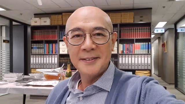 又走一個!TVB著名老戲骨自曝將在年底離巢,服務公司43年為報恩