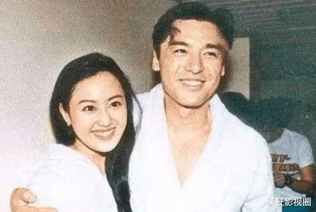 被前妻戴綠帽子，敗光2億家產，鍾鎮濤到底經歷了什麼？