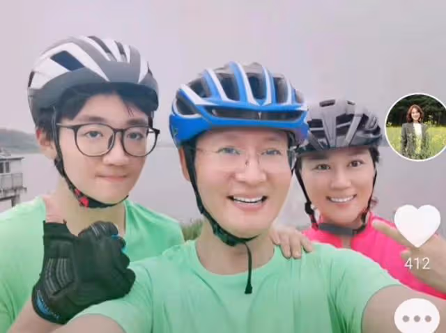 高秀敏女兒罕見曝光，與老公兒子住豪宅，小別墅內景曝光太奢華
