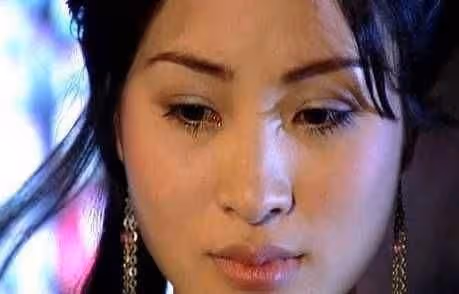那些尬演「大美人」的女演員看得我虎軀一震!