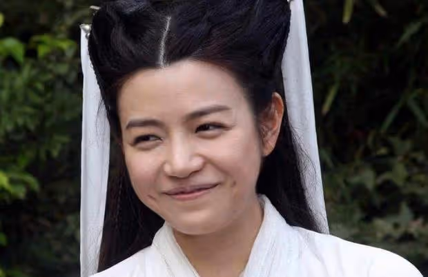 那些尬演「大美人」的女演員看得我虎軀一震！
